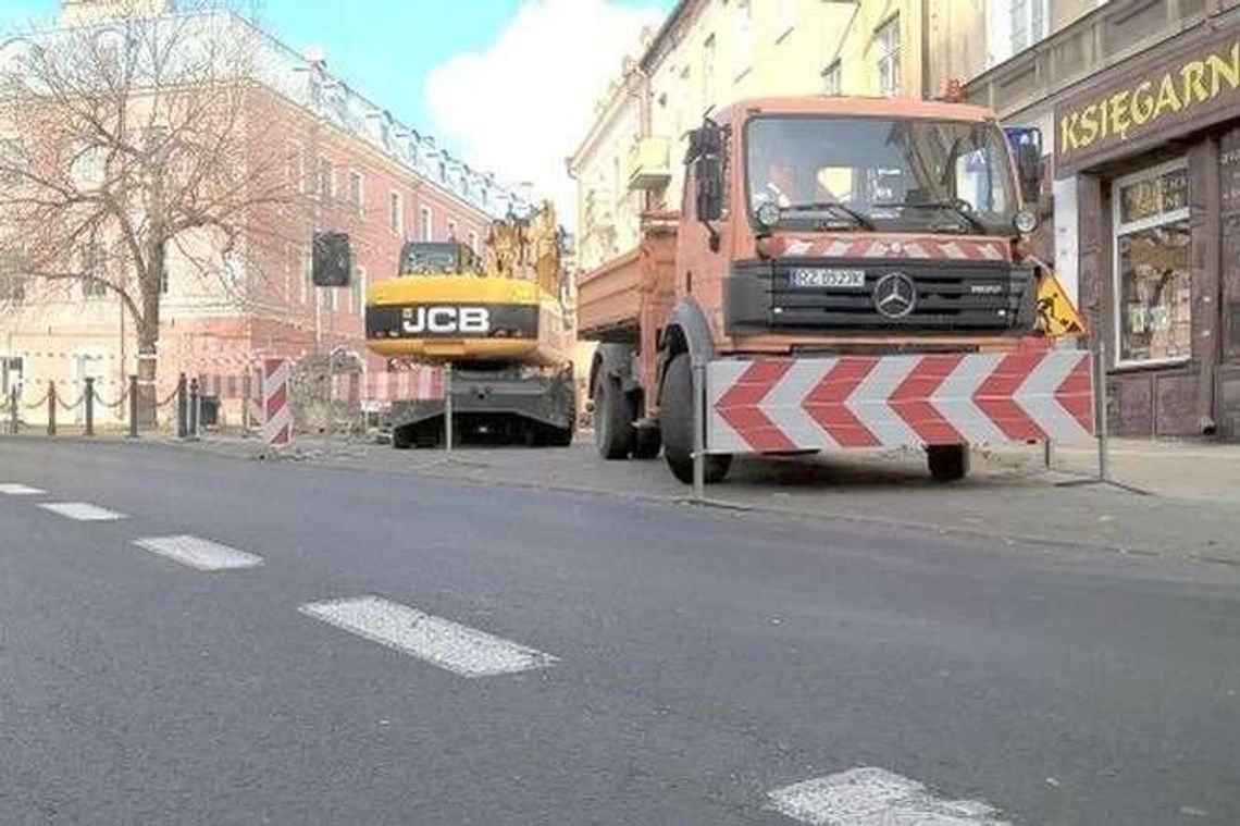 Od dziś utrudnienia na Bernardyńskiej. Jak jeździć?