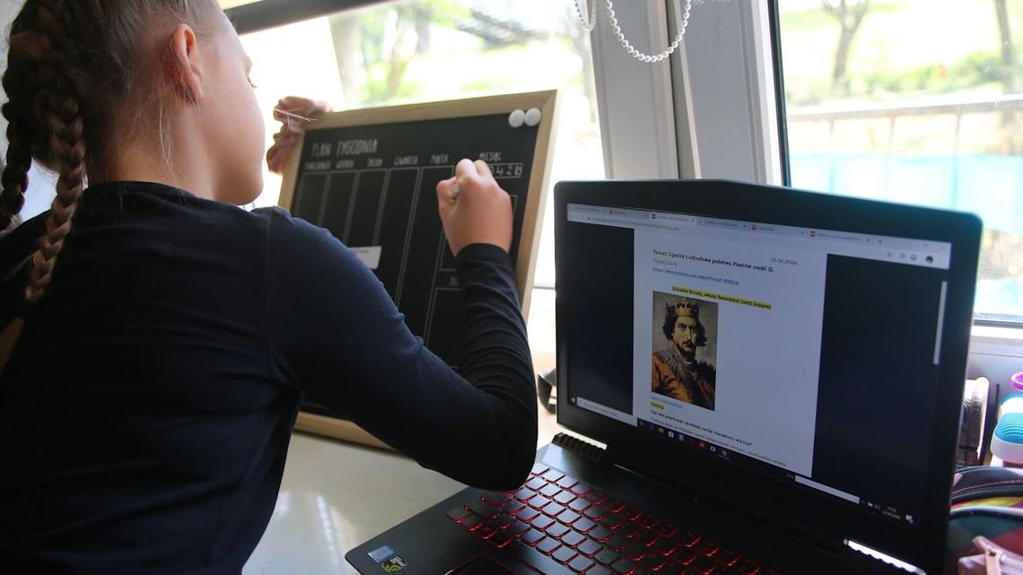 Od dziś znowu lekcje z domu