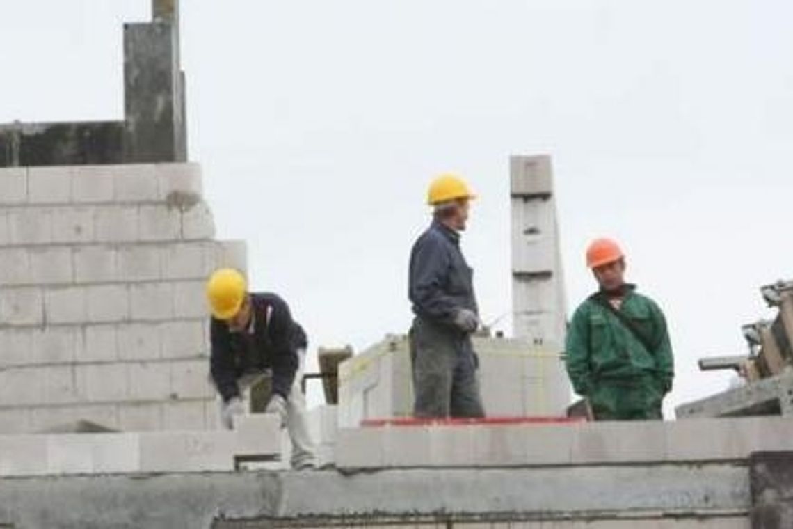 Od poniedziałku trudniej o kredyt Rodzina na swoim Od poniedziałku trudniej o kredyt Rodzina na swoim