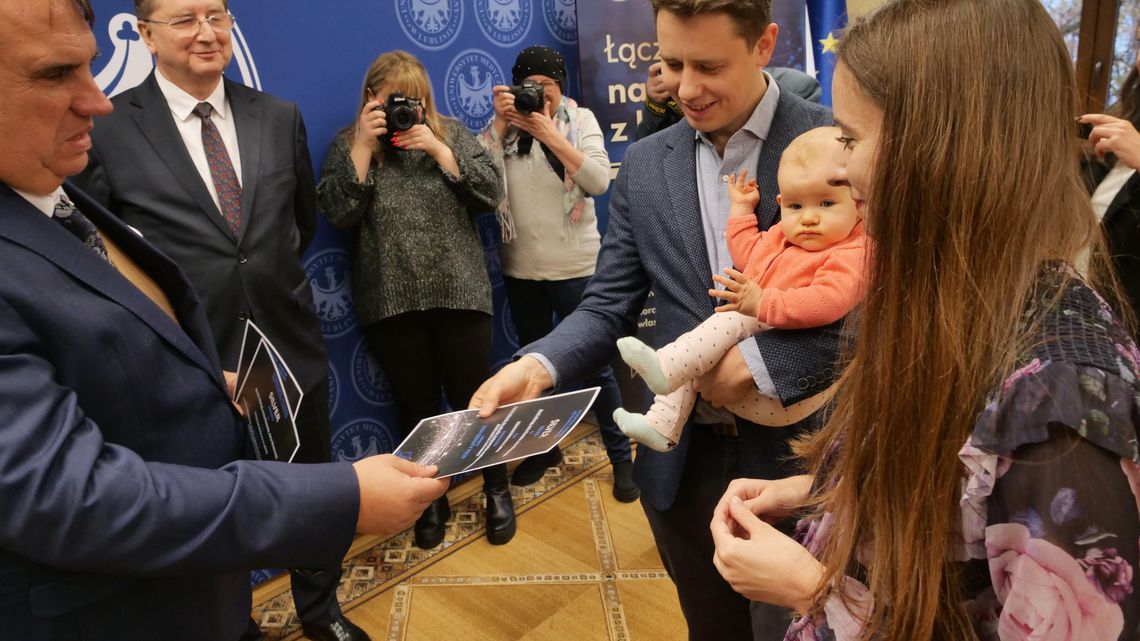 Od przezroczystej rybki po zestaw do peelingu. Lubelscy naukowcy z medalami Od przezroczystej rybki po zestaw do peelingu. Lubelscy naukowcy z medalami