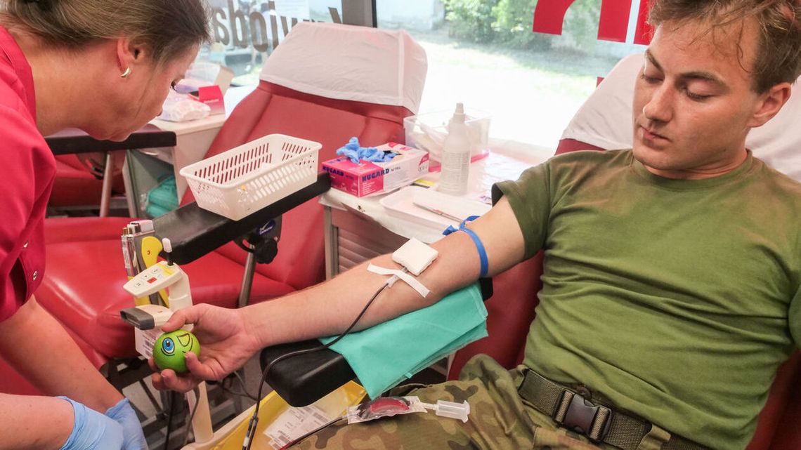 Oddaj krew i uratuj życie. Mobilne akcje krwiodawstwa w regionie – sprawdź, gdzie możesz pomóc! Oddaj krew i uratuj życie. Mobilne akcje krwiodawstwa w regionie – sprawdź, gdzie możesz pomóc!