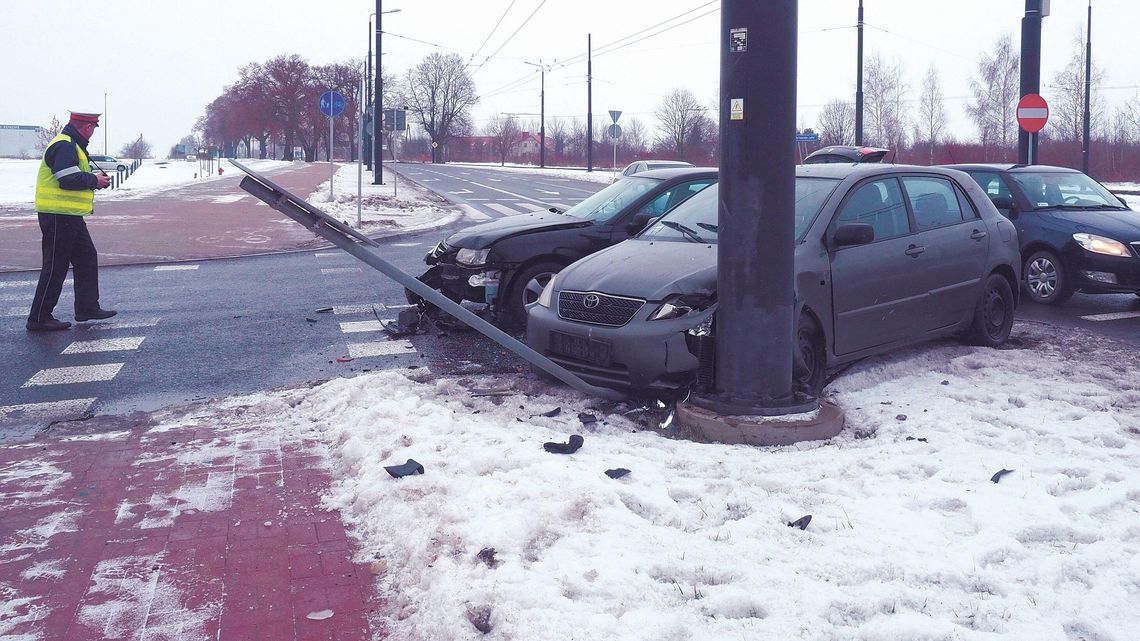 Odholował samochód po wypadku. Mail od ubezpieczyciela mocno go zaskoczył