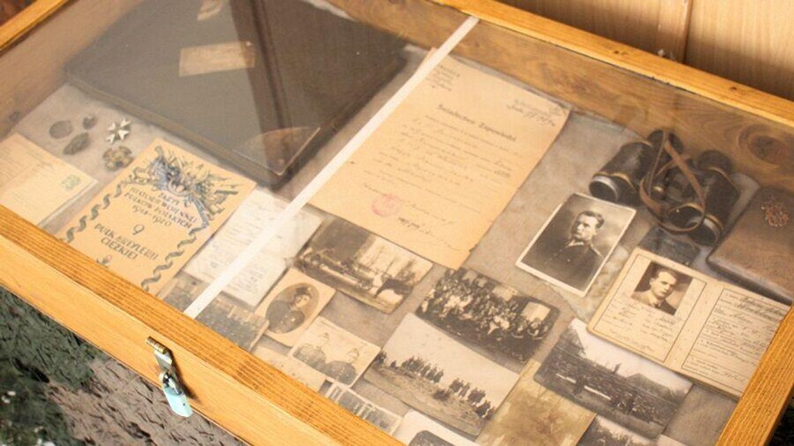 Odkrywcy Ziemi Włodawskiej pokazują swoje perełki w ratuszu Odkrywcy Ziemi Włodawskiej pokazują swoje perełki w ratuszu