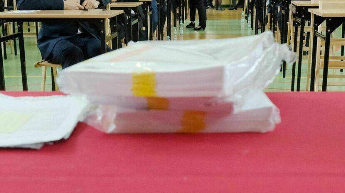 Odmień być! Czyli przedmaturalny quiz z języka angielskiego Odmień być! Czyli przedmaturalny quiz z języka angielskiego