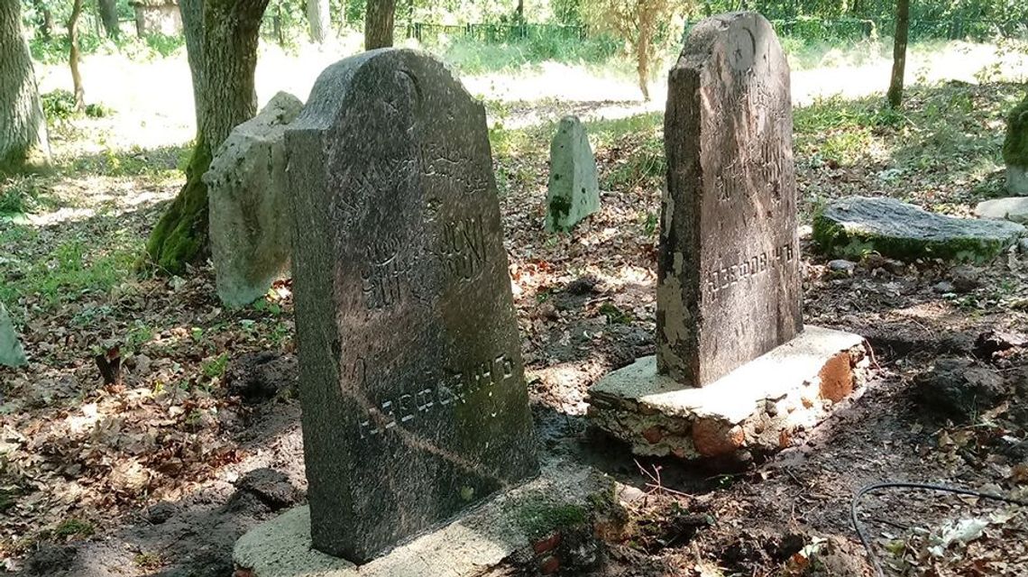 Odnawiają cmentarz tatarski koło Terespola