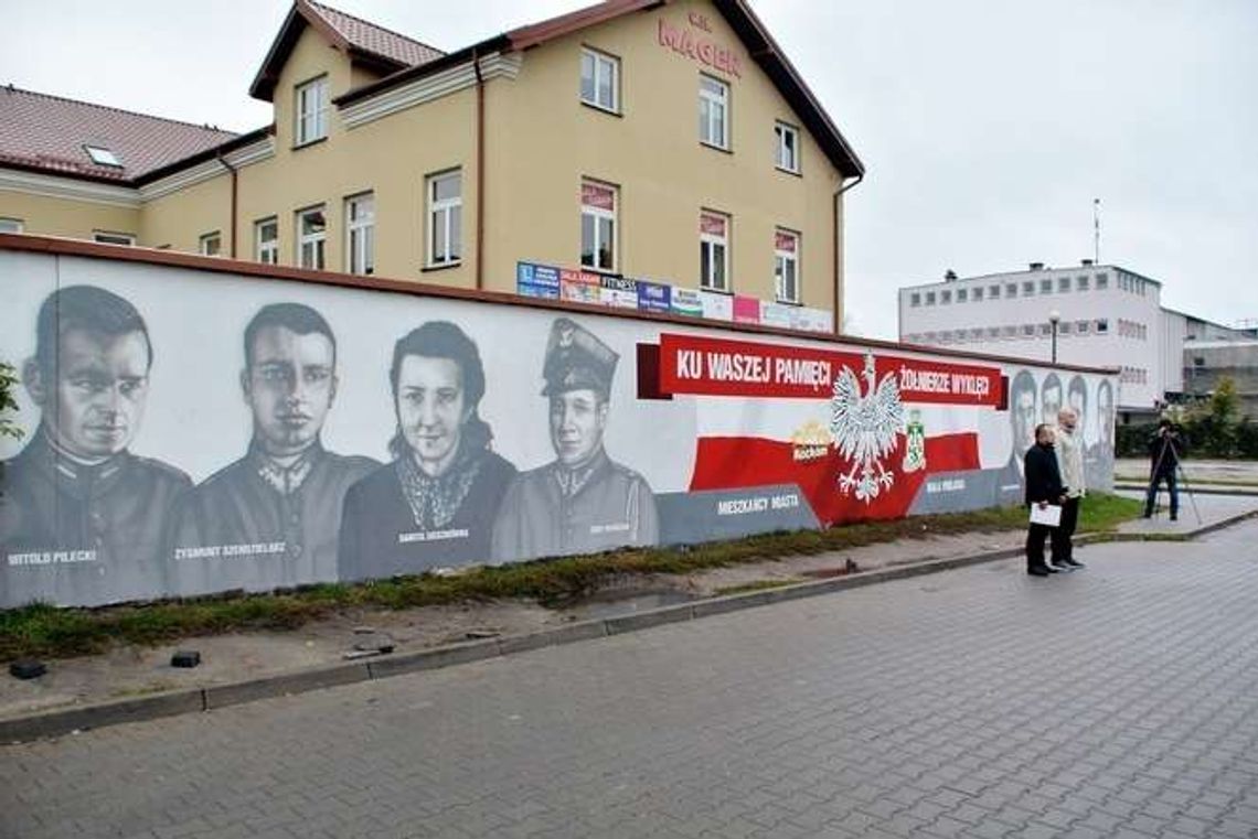 Odnowili mural z Żołnierzami Wyklętymi. Jak Wam się podoba? Sonda Odnowili mural z Żołnierzami Wyklętymi. Jak Wam się podoba? Sonda