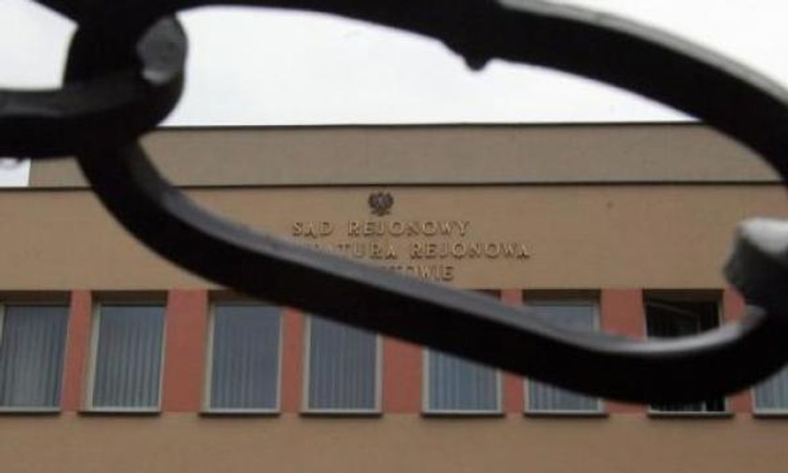 Odroczyli wyrok w sprawie byłego dyrektora gimnazjum w Skrobowie