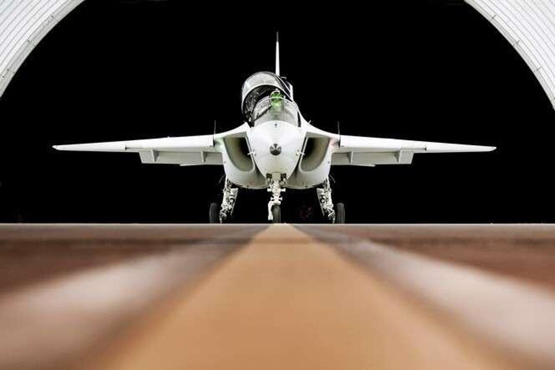 Odrzutowce M-346 Master już w Dęblinie. Zobacz film spotterów Odrzutowce M-346 Master już w Dęblinie. Zobacz film spotterów