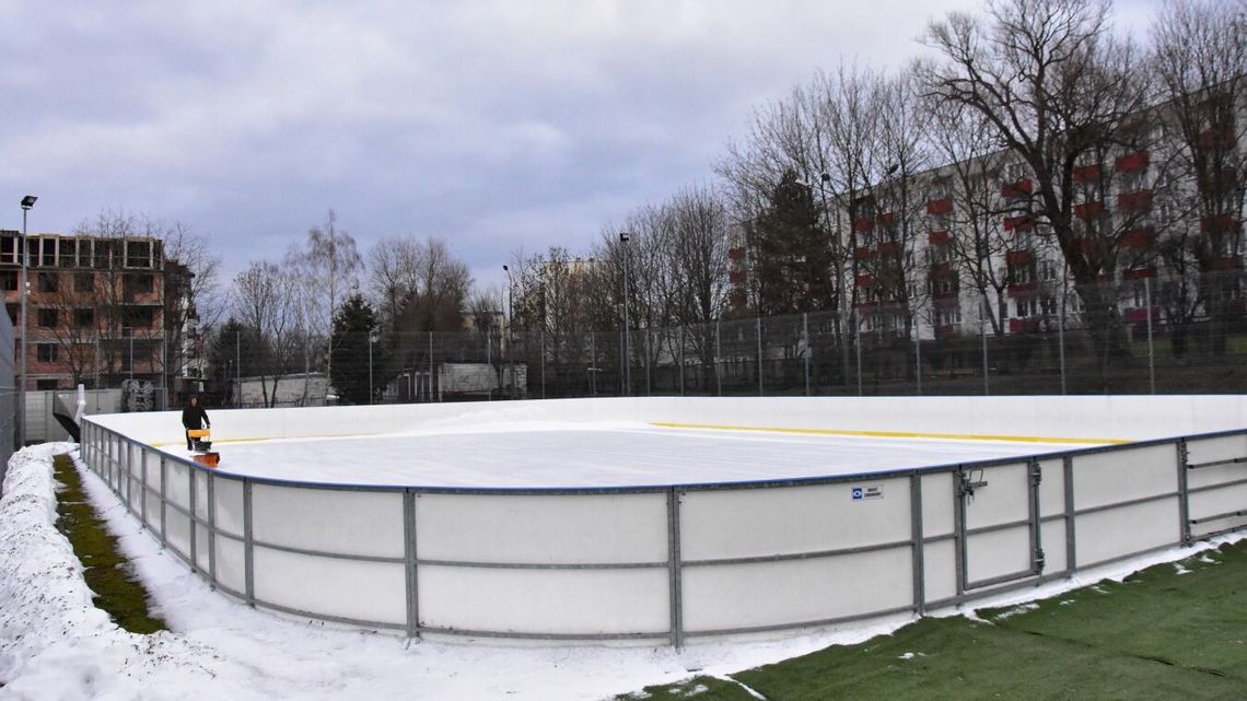 Odwilż? Żaden problem. Lodowisko startuje. I jest za darmo