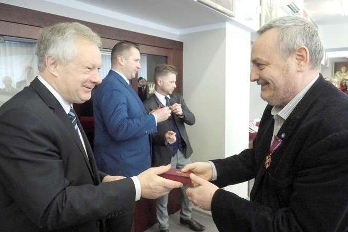 Odznaczenia dla pracowników UMCS Odznaczenia dla pracowników UMCS
