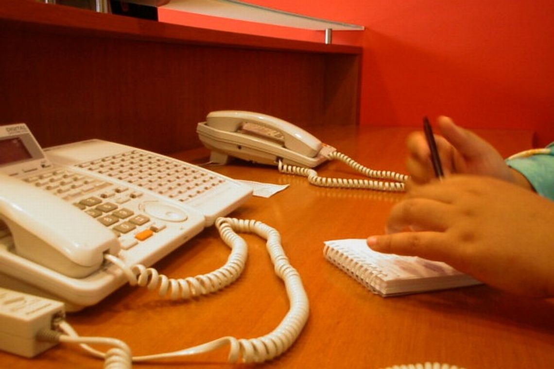 Oferty pracy dla recepcjonistki, fryzjera, magazyniera Oferty pracy dla recepcjonistki, fryzjera, magazyniera