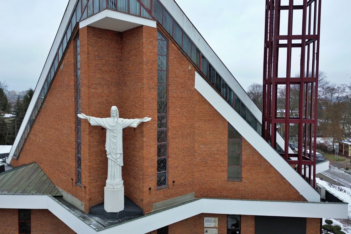 Ogień wrócił do kościoła przy Kunickiego. Na szczęście na krótko