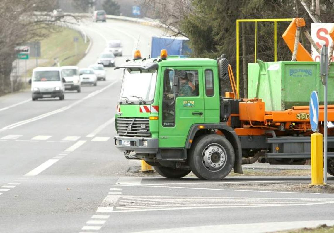 Ogłosili przetarg na skrzyżowanie w Konopnicy. Będą światła Ogłosili przetarg na skrzyżowanie w Konopnicy. Będą światła