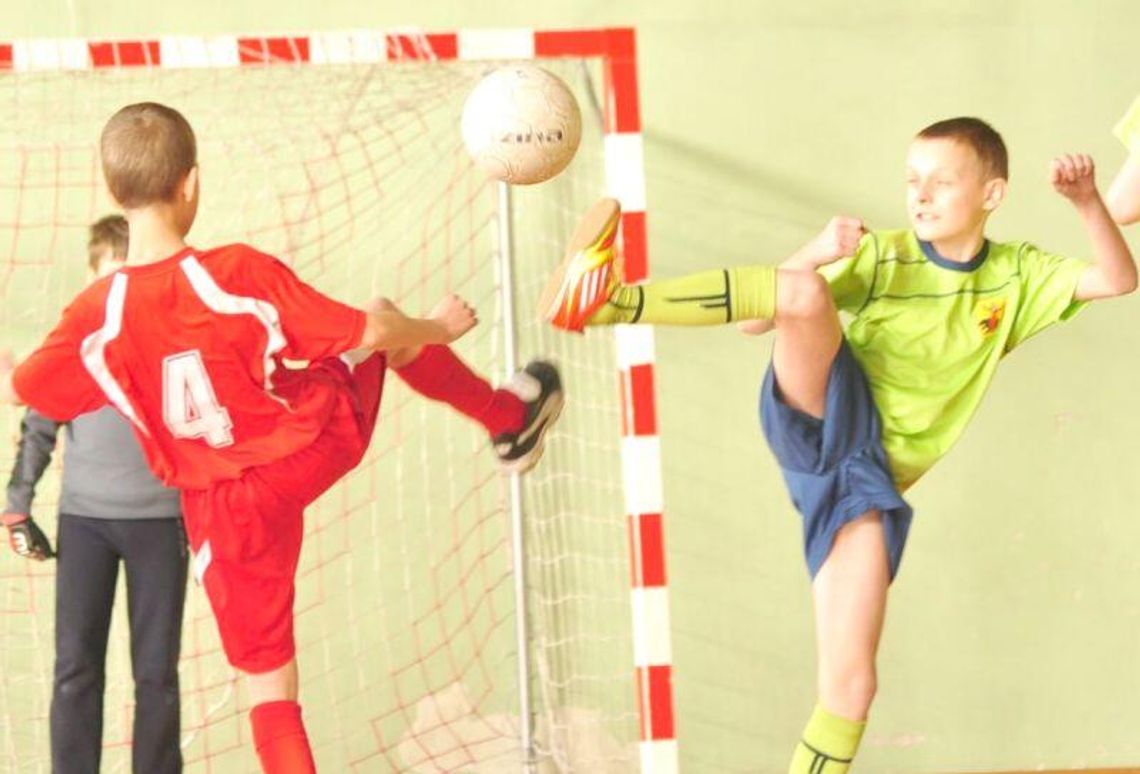 Ogniwo i Unia Białopole wygrały halowy turniej w Wierzbicy