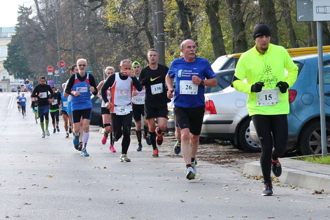 Ogólnopolskie Biegi Niepodległości w Puławach [zdjęcia]