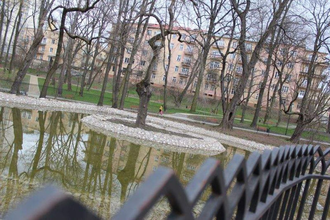 Ogród Saski: Napełnią stawy wodą Ogród Saski: Napełnią stawy wodą