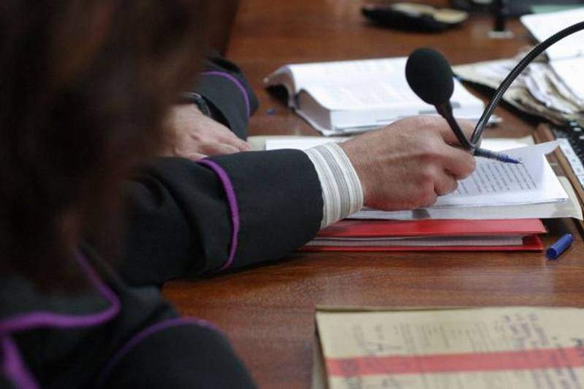 Ojciec maltretował niemowlaka. Jest wyrok za okrutne znęcanie Ojciec maltretował niemowlaka. Jest wyrok za okrutne znęcanie