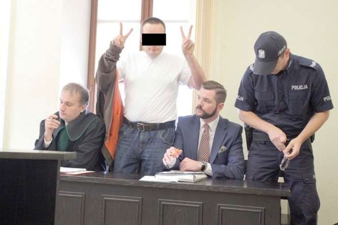 Ojciec odpowie za porwanie córki. Zmienił jej imię i ukrywał przez 1,5 roku Ojciec odpowie za porwanie córki. Zmienił jej imię i ukrywał przez 1,5 roku