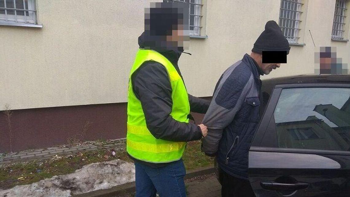 Ojciec zaatakował syna nożem. Wcześniej pili razem alkohol Ojciec zaatakował syna nożem. Wcześniej pili razem alkohol