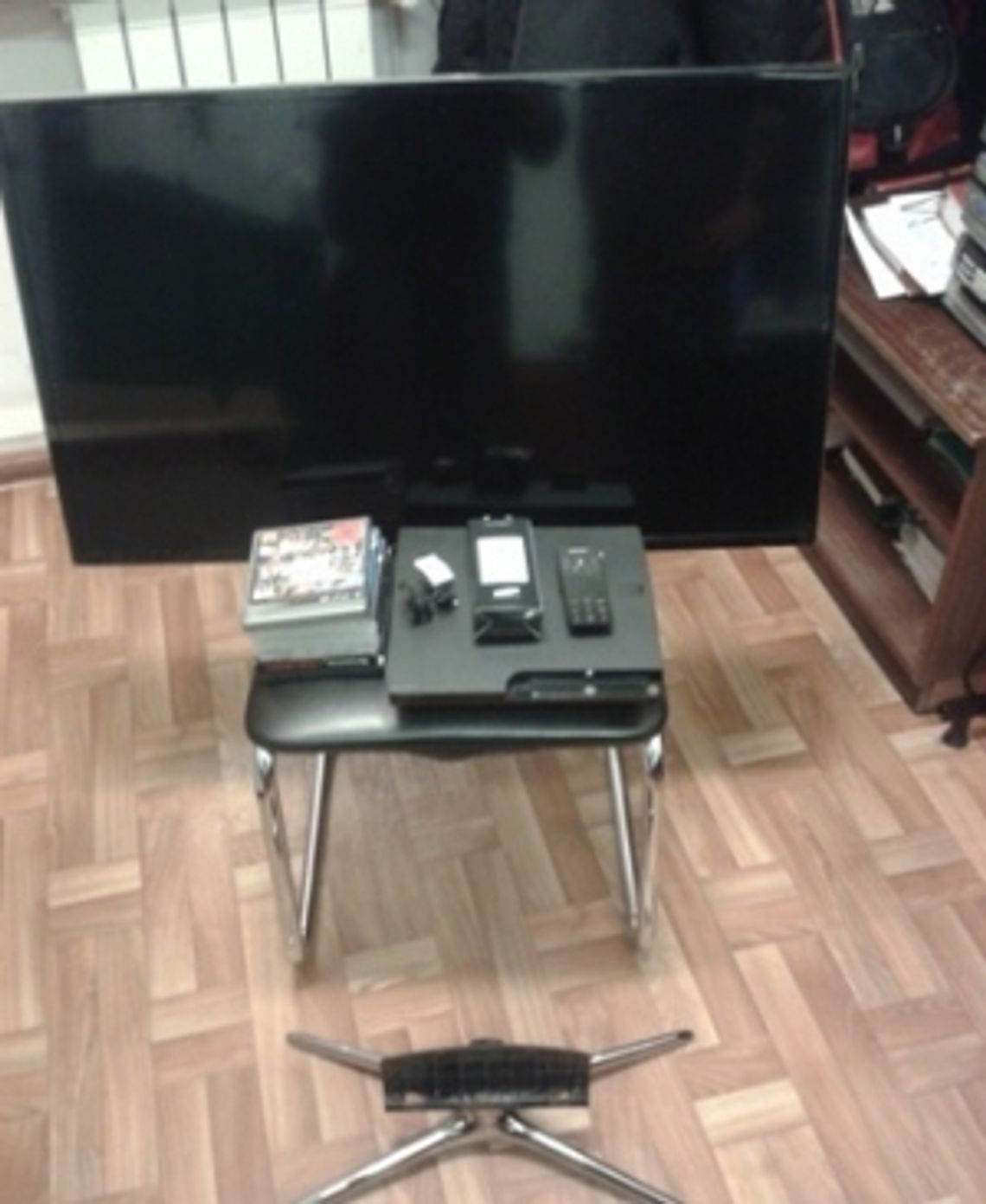 Okradł sąsiadkę, która zaprosiła go na Wigilię