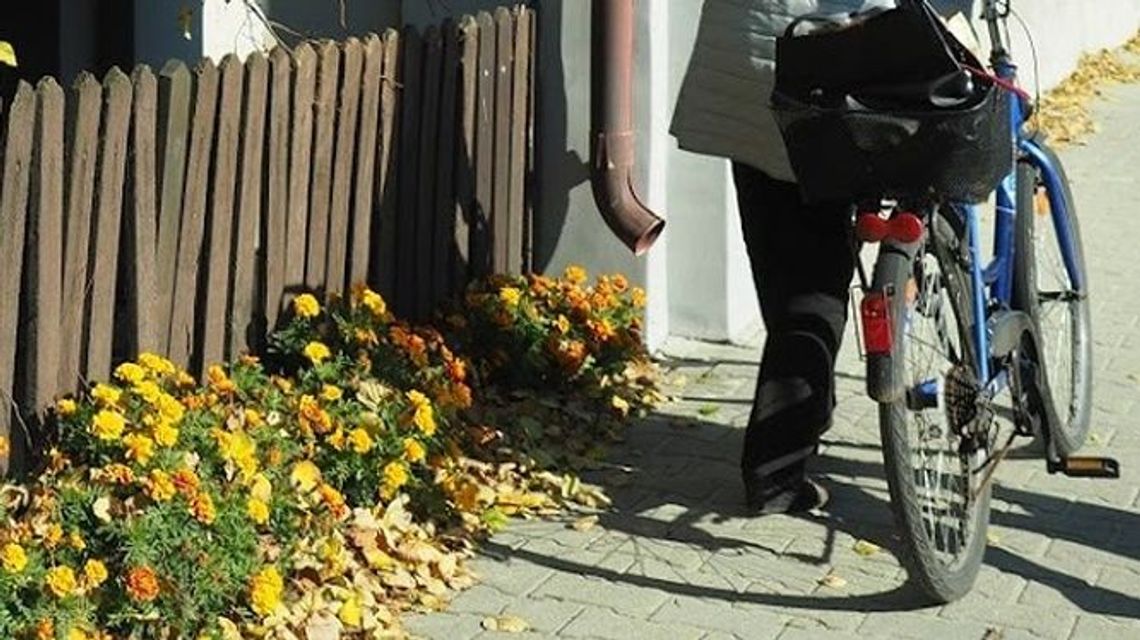 Okradła ministranta, który przyjechał rowerem na mszę