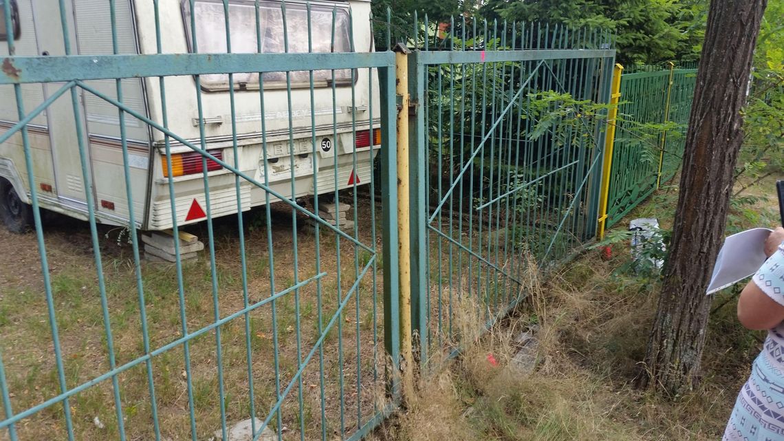 Okuninka: Kilometr do wody, bo droga jest zamknięta. Właściciele ośrodków chcą to zmienić Okuninka: Kilometr do wody, bo droga jest zamknięta. Właściciele ośrodków chcą to zmienić