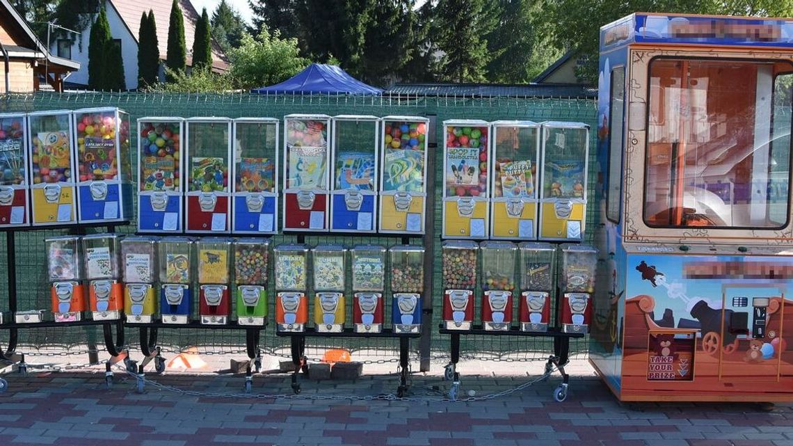 Okuninka: Włamywali się do automatów z kulkami