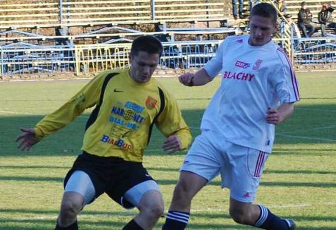 Olender nadal nie trenuje, w Poniatowej negocjują z piłkarzami