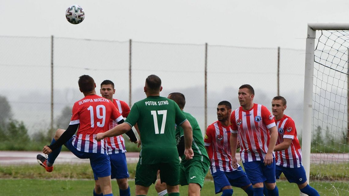 Olimpia Miączyn - Potok Sitno 4:0. Wyniki sobotnich meczów Keeza zamojskiej klasy okręgowej
