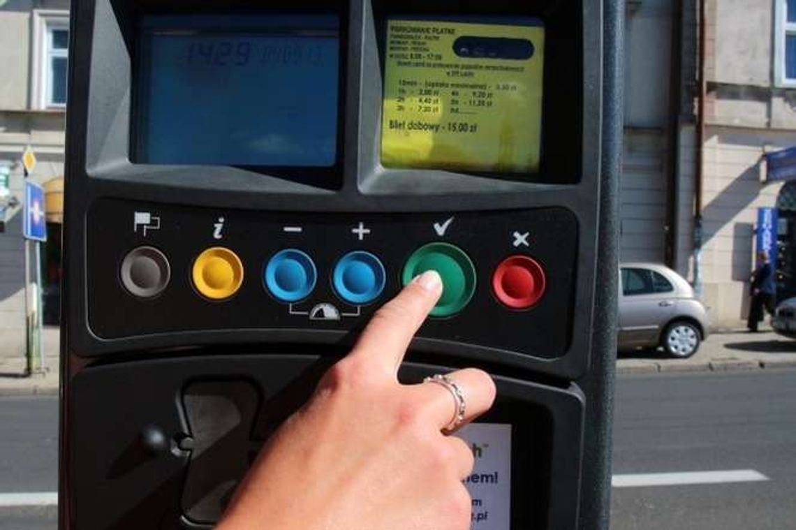 Oni chcą zarabiać na Strefie Płatnego Parkowania. Są dwie oferty Oni chcą zarabiać na Strefie Płatnego Parkowania. Są dwie oferty