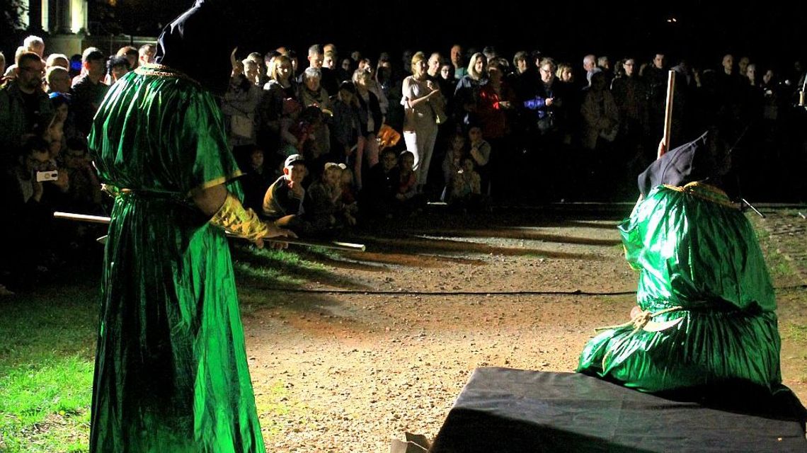 Opera w parku i nowe wystawy. Noc Muzeów w Puławach [ZDJĘCIA]