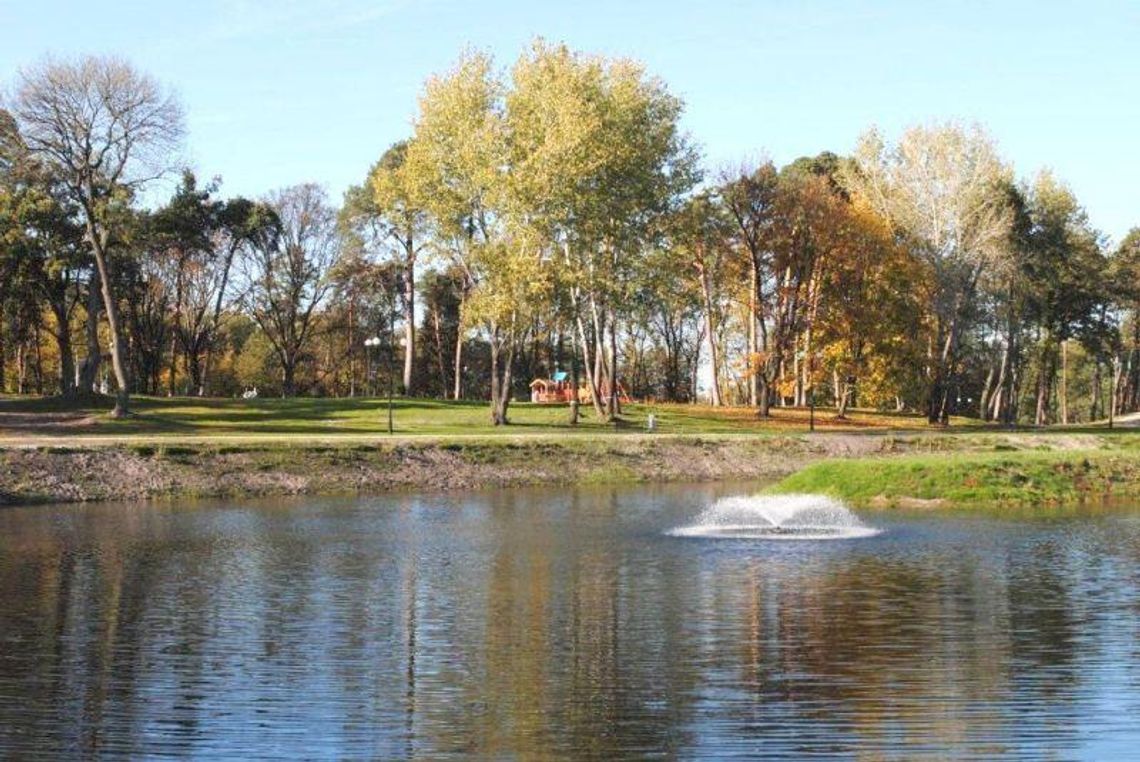 Opole Lubelskie. Park zaprasza, ale dopiero wiosną