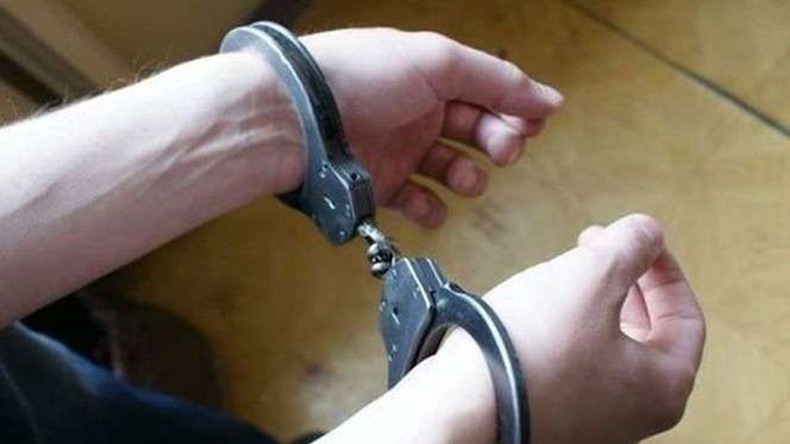 Opole Lubelskie. Po pijaku doszło do awantury i rzucił się z nożem na kolegę