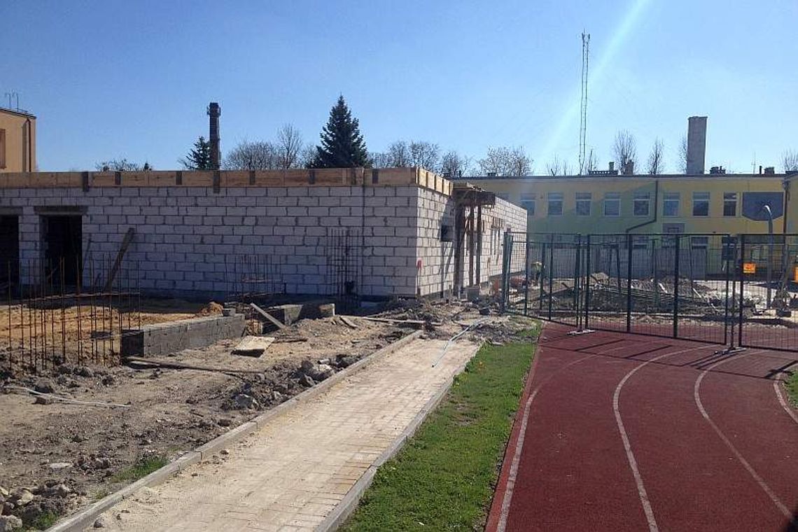 Opole Lubelskie: Przy Fabrycznej koziołki