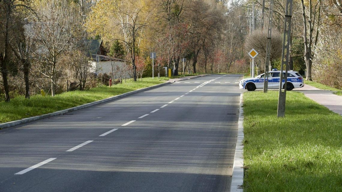 Opole Lubelskie . Rura pod ziemią jest, ale teraz ma być szersza