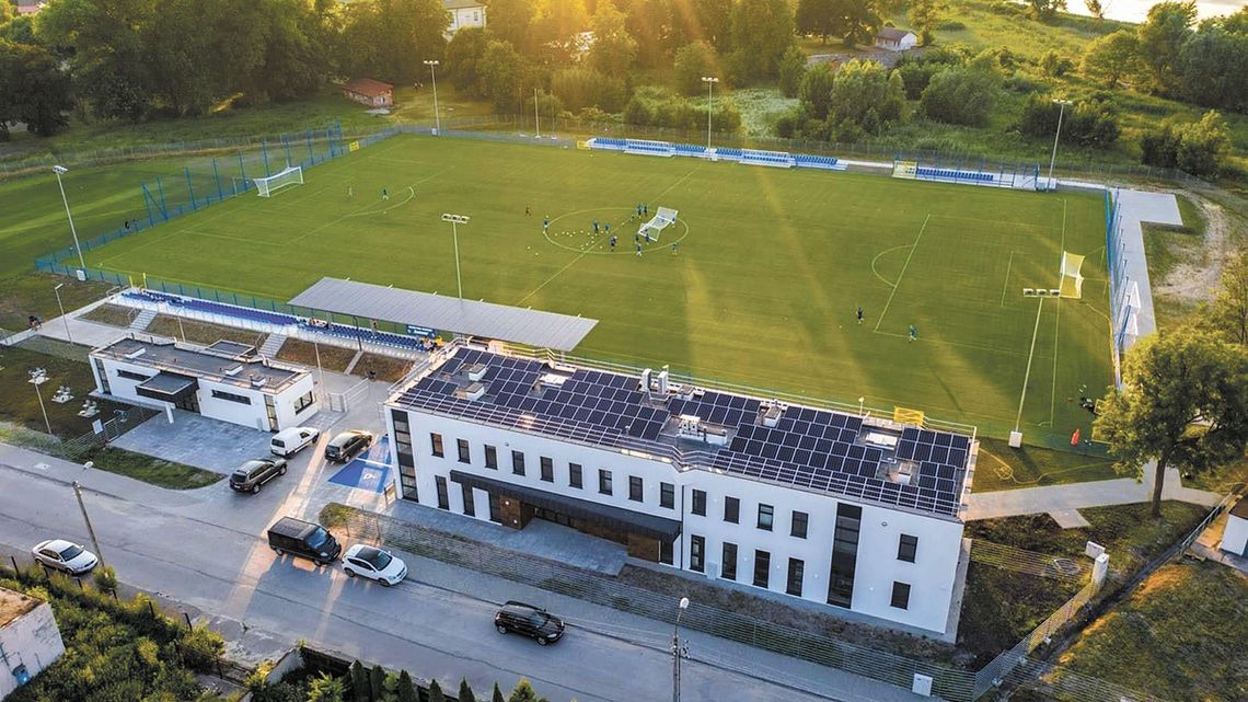 Opole Lubelskie: Uroczyste otwarcie nowego stadionu. Zagrają w piłkę z artystami