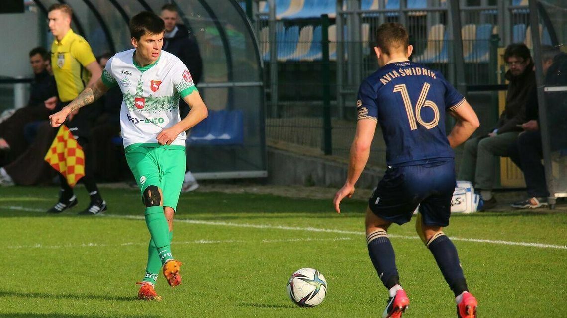 Orlęta Spomlek – Avia 1:1. Trzy poprzeczki, dwa gole i po jednym punkcie