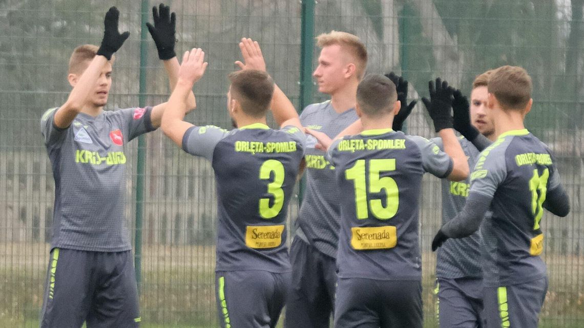 Orlęta Spomlek – Korona Rzeszów 4:2. Źle zaczęli, dużo lepiej skończyli