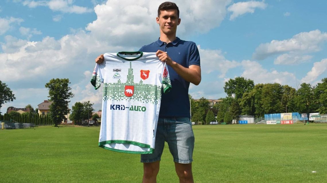 Orlęta Spomlek przed sezonem. Ruch, jak na dworcu, wagony piłkarzy przyjeżdżają i odjeżdżają