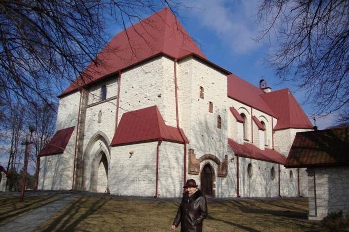Orłów Murowany: Hrabia ufundował kościół