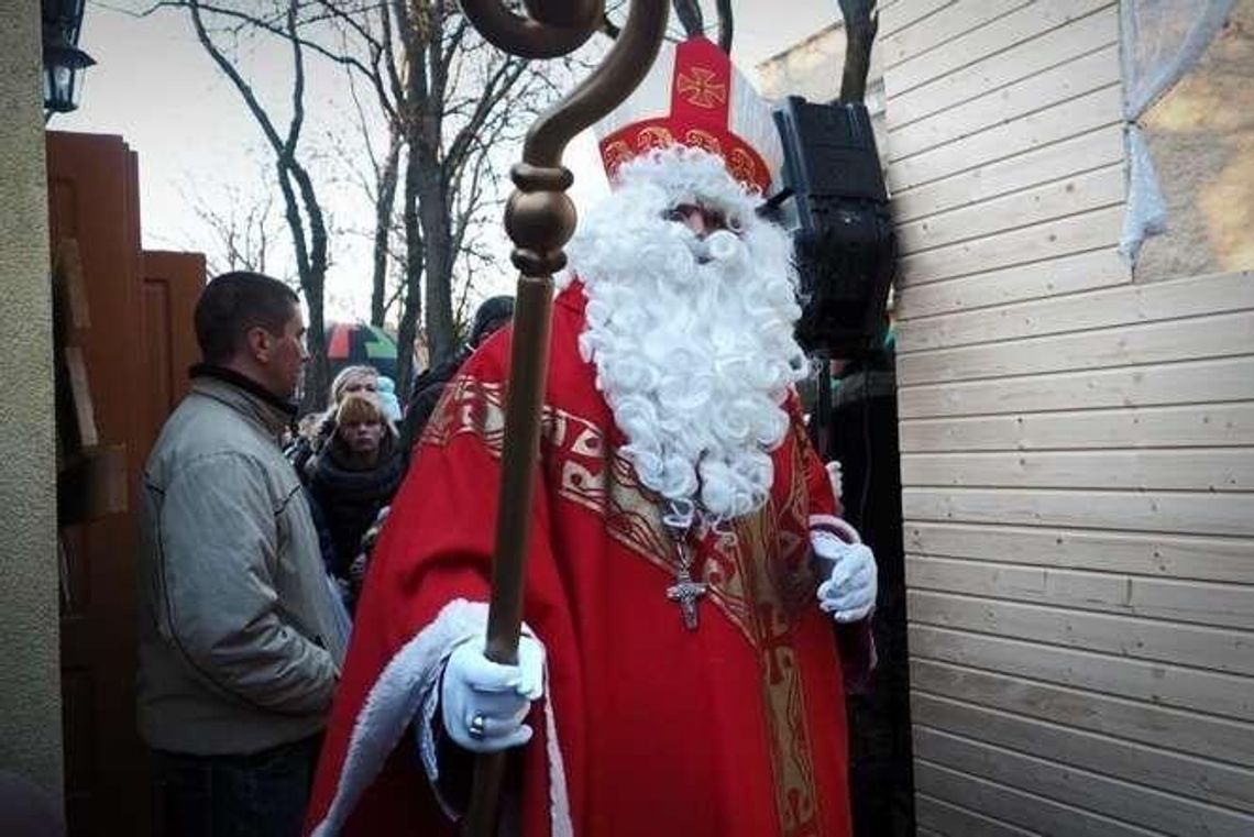 Orszak św. Mikołaja w Lublinie: Były prezenty, konkursy i bigos (zdjęcia)