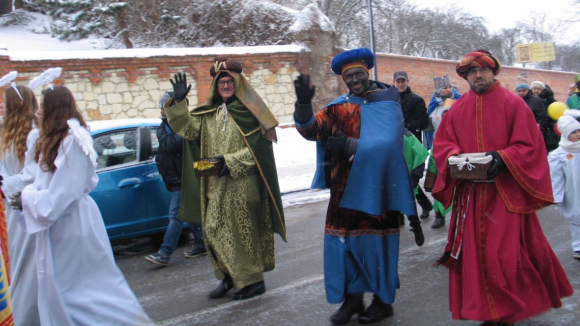 Orszak Trzech Króli w Chełmie. Trzy kościoły i trzech monarchów [zdjęcia]