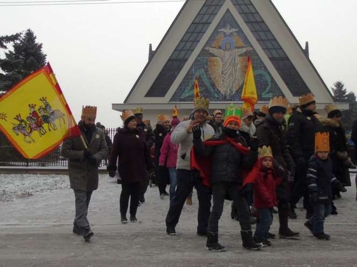 Orszak Trzech Króli w Tomaszowicach (zdjęcia)