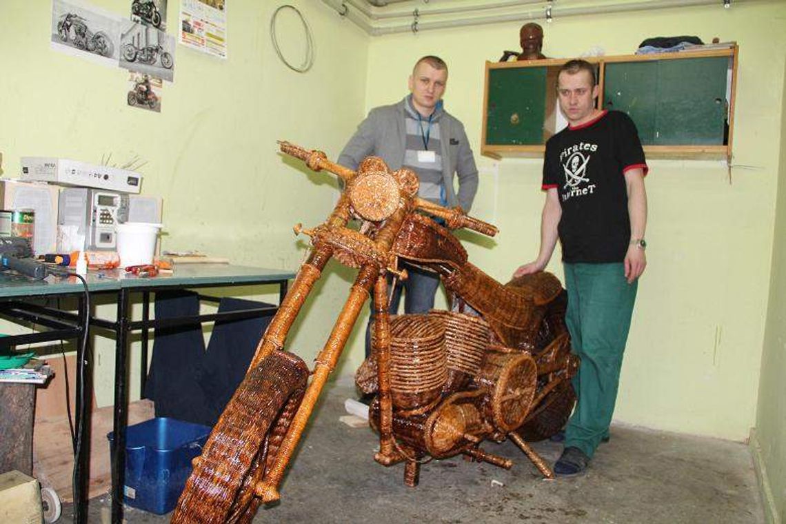 Osadzony zrobił Harleya-Davidsona. Z papieru