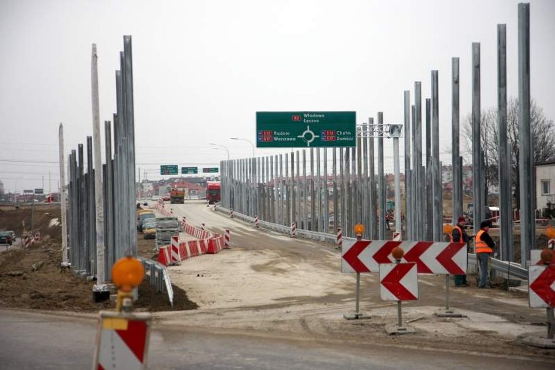 Osiedle Borek: Nowy wiadukt już otwarty, mieszkańcy grożą blokadą Osiedle Borek: Nowy wiadukt już otwarty, mieszkańcy grożą blokadą