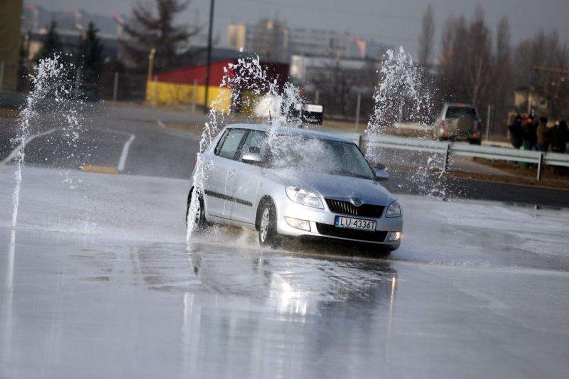 Ośrodek Doskonalenia Techniki Jazdy z poślizgiem. Ruszy za miesiąc