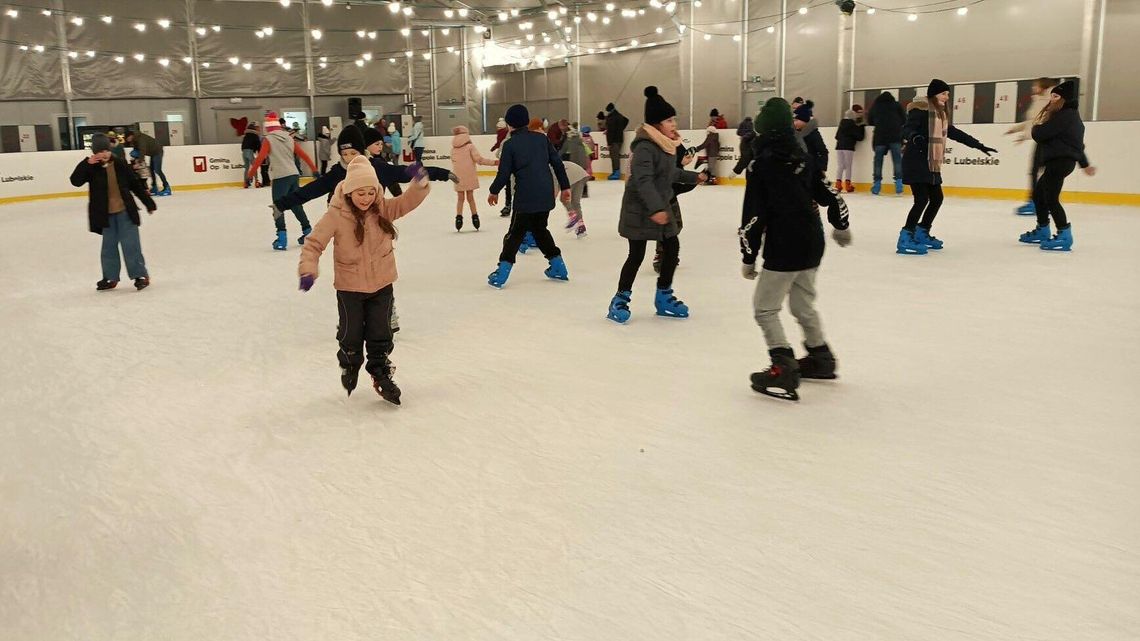 Ostatni dzień lodowiska, a potem zagości tu tenis
