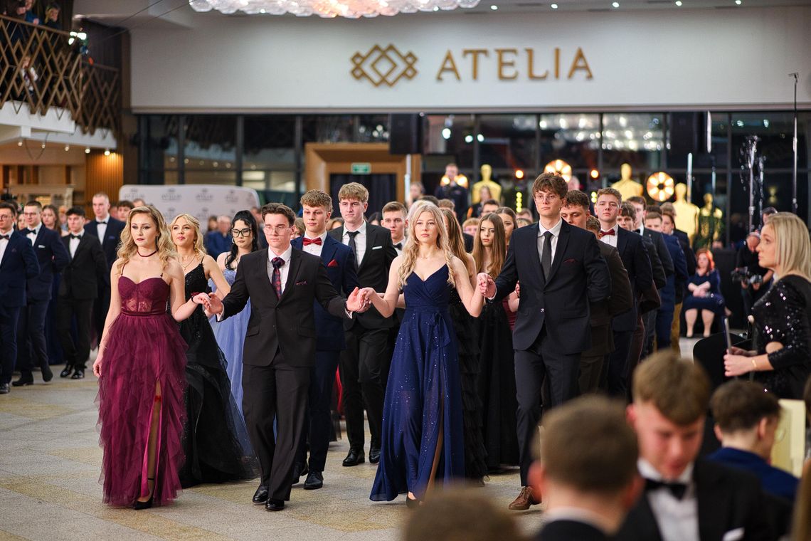 Ostatni swobodny wieczór przed maturą. Studniówka ZS nr 1 im. Władysława Grabskiego w Lublinie