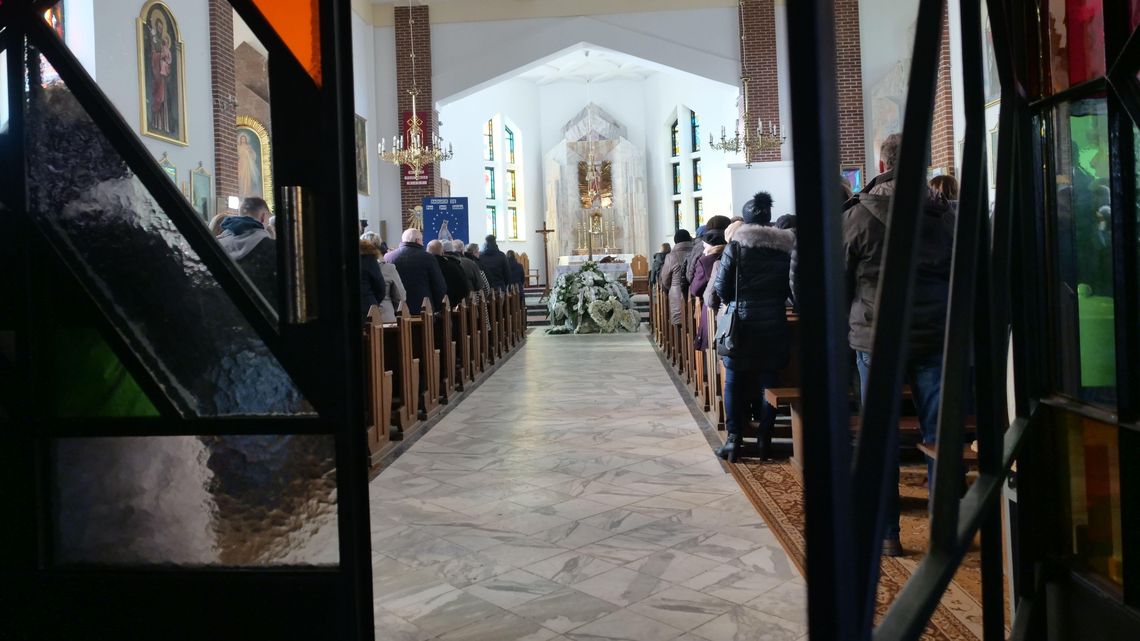 Ostatnia droga Filipa. Tłumy pożegnały 10-latka [zdjęcia]