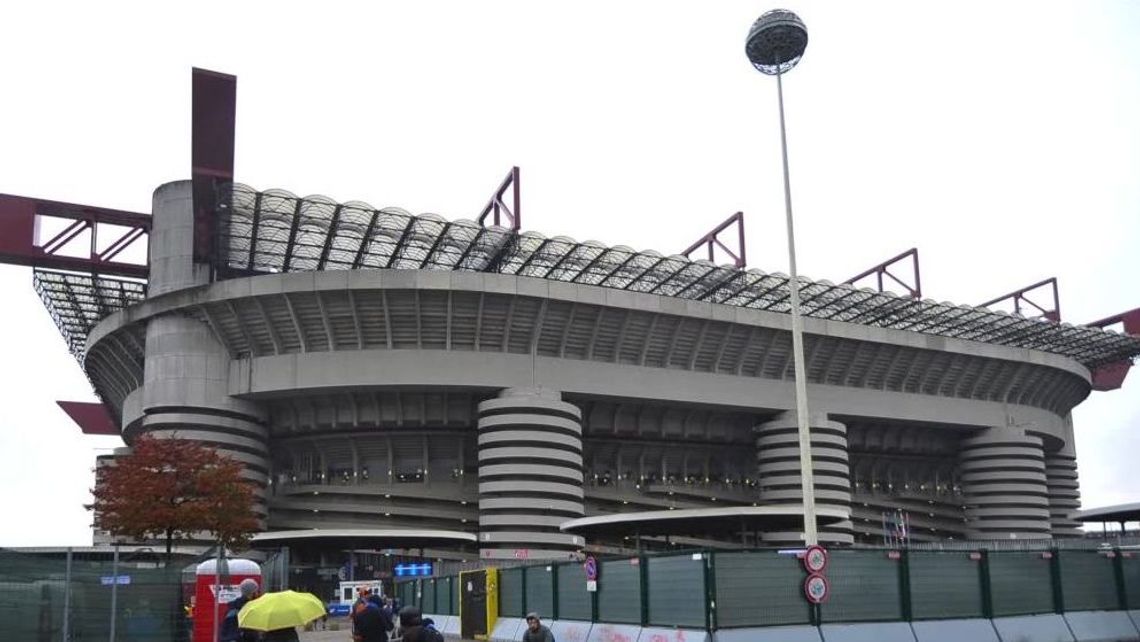 Ostatnie lata Piątka na San Siro. Legendarny stadion Milanu i Interu zostanie wyburzony (wideo) Ostatnie lata Piątka na San Siro. Legendarny stadion Milanu i Interu zostanie wyburzony (wideo)
